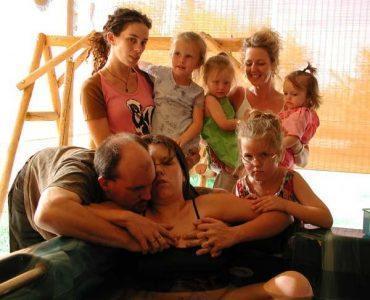 Роды дома